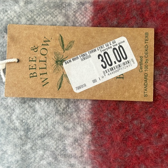 NWT - Bee and willow 50 in x 60 in blanket - Picture 2 of 3